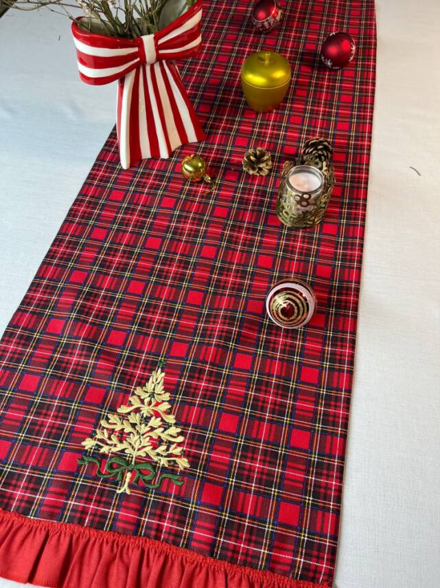 Çam ağaçlı Runner - 1